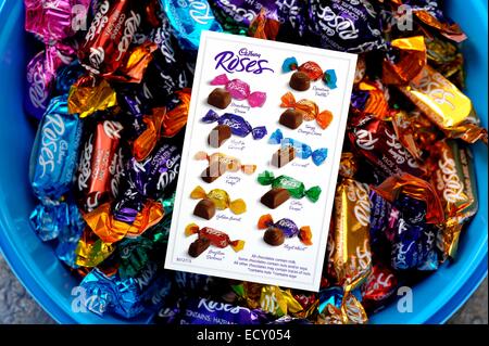 Les chocolats Cadbury roses Banque D'Images