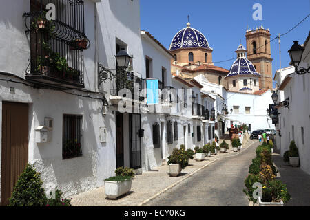 L'église au dôme bleu de la Vierge del Consuelo, ville d'Altea, Costa Blanca, Espagne, Europe. Banque D'Images