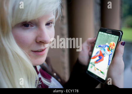 Mal-voyants de l'athlète paralympique de ski aux Jeux olympiques de Sotchi, Kelly Gallagher, Belfast, Irlande du Nord. Chapitre de l'enti Banque D'Images