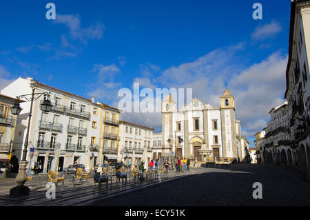 Église de Santo Antão à Praça do Giraldo, Évora, Alentejo, Portugal, Europe Banque D'Images