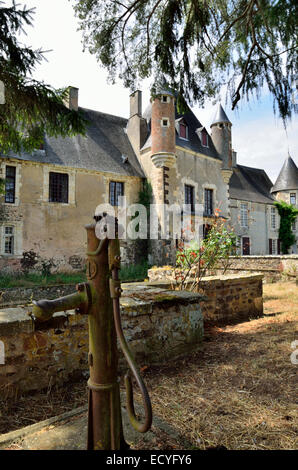 A la découverte du château de Boucard, au coeur des vignobles du coeur de France. Banque D'Images