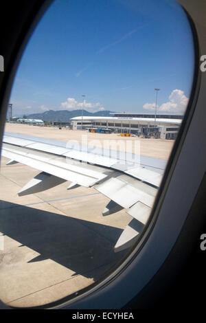 Vue de l'aéroport international de Cam Ranh, Cam Ranh, Vietnam. Banque D'Images