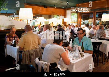 Les Grands buffets du restaurant. Narbonne. La France. La tradition sans limites ! Les Grands buffets met vous emmener en voyage e Banque D'Images