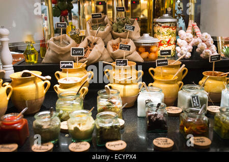 Les Grands buffets du restaurant. Narbonne. La France. La tradition sans limites ! Les Grands buffets met vous emmener en voyage e Banque D'Images