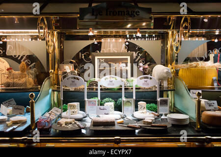 Les Grands buffets du restaurant. Narbonne. La France. La tradition sans limites ! Les Grands buffets met vous emmener en voyage e Banque D'Images