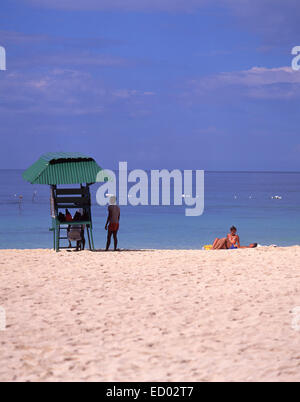 Plage de Doctor's Cave, à Montego Bay, Jamaïque, paroisse de Saint Ann, Grandes Antilles, Caraïbes Banque D'Images