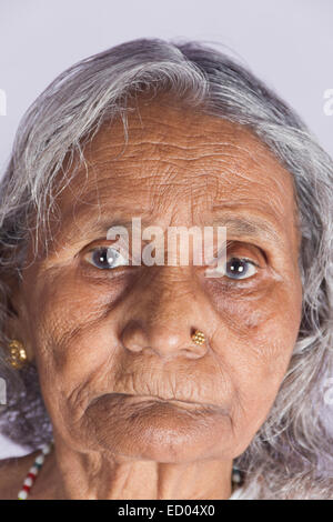 1 Ancien indien Senior Woman Banque D'Images