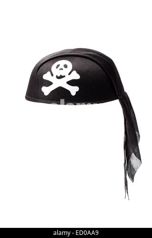 Image d'un chapeau de pirate isolé sur fond blanc. Banque D'Images