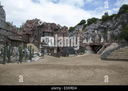 Aperçu de la nouvelle pièce Unter Geiern – Der Geist des Llano Estacado“ à l'amphithéâtre Freilichttheater am Kalkberg dans le cadre de la 63ème édition annuelle de Karl-May-Festspiele Avec: Voir Où: Hambourg, Allemagne Quand: 20 juin 2014 Banque D'Images