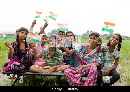 Drapeau de la famille rurale indienne date de l'indépendance Banque D'Images