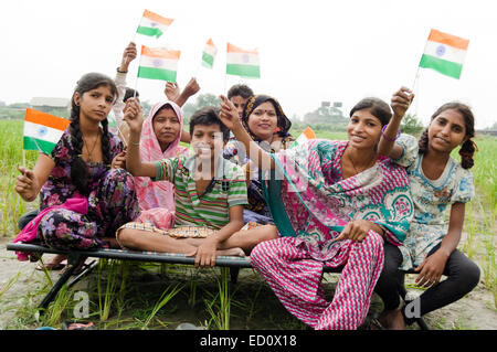 Drapeau de la famille rurale indienne date de l'indépendance Banque D'Images