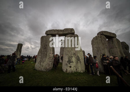 Wiltshire, Royaume-Uni. Dec 22, 2014. Stonehenge monuments de pierre préhistoriques © Guy Josse/Alamy Live News Banque D'Images