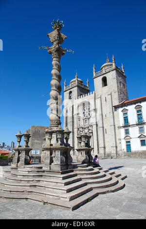 PORTO, PORTUGAL - 3 juin 2014 : la cathédrale de Porto, deuxième plus grande ville du Portugal. Banque D'Images