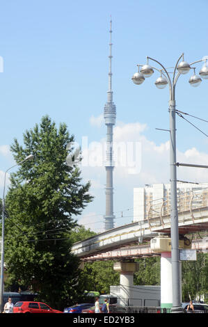 Tour de télévision d'Ostankino à Moscou plat Banque D'Images