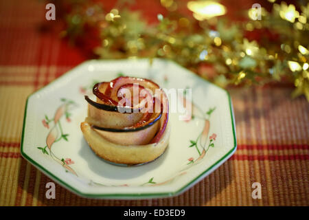 Petit et délicieux rose tarte au vacances de Noël Banque D'Images