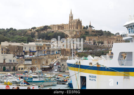 Traversier pour passagers sur le chemin de l'île de Gozo, à Malte Banque D'Images