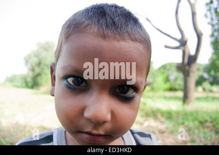 1 rural indien enfant garçon Banque D'Images