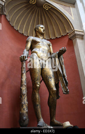 L'art romain Heracles. Statue dorée. Du théâtre de Pompée. 2e siècle. Musées du Vatican. La cité du Vatican. Banque D'Images