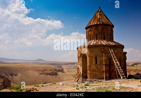 L'église de Saint Grégoire du Abughamrents à Ani, une ruine à distance ville turque médiévale arménienne, au nord-est de la Turquie Banque D'Images
