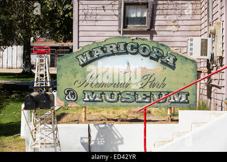 Un musée de Maricopa, dans le coucher de Midway Oilfield, Californie, USA. Banque D'Images