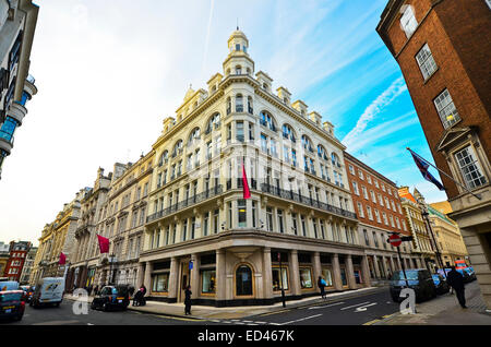 Christie's maison de ventes aux enchères le siège social dans King Street, London SW1. Le plus ancien des mondes fine art commissaire-priseur. Banque D'Images