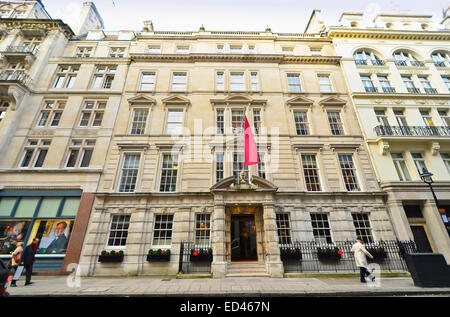 Christie's maison de ventes aux enchères le siège social dans King Street, London SW1. Le plus ancien des mondes fine art commissaire-priseur. Banque D'Images