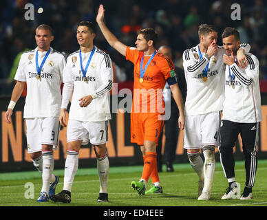 Marrakech, Maroc. 18Th Oct, 2014. Coupe du Monde de la Coupe du Club. Finale. Real Madrid contre San Lorenzo. Le gardien du Real Madrid Iker Casillas remercie les fans. © Plus Sport Action/Alamy Live News Banque D'Images