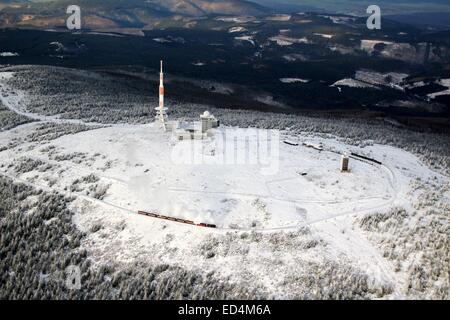 Brockenbahn, Allemagne. Dec 26, 2014. Historique Le Brockenbahn pilote jusqu'au nord de l'Allemagne, la plus haute montagne de 1 142 m de haut, l'Allemagne, Brocken 26 décembre 2014. PHOTO : STEFAN/RAMPFEL Crédit photo : dpa dpa alliance/Alamy Live News Banque D'Images