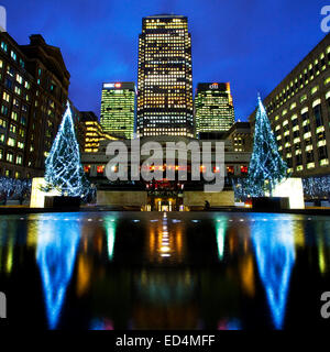 Londres, UK - 23ème Décembre 2014 : Un Noël vue sur Square Cabot à Docklands, Londres, le 23 décembre 2014. Banque D'Images