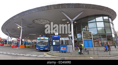 NXWM La gare routière de Walsall, Rue St Paul, avec les bus Panorama Banque D'Images