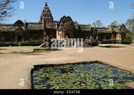 Prasat Phnom Rung - un sanctuaire construit à partir de grès rose remonte au 10ème-13ème siècles. Banque D'Images