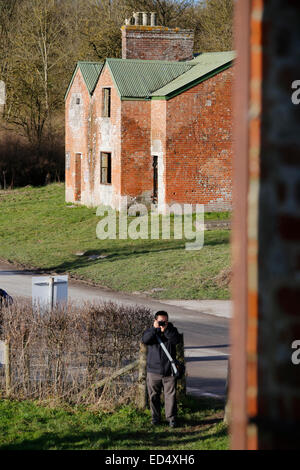 La plaine de Salisbury, Wiltshire, UK, le 27 décembre 2014. Photographies d'un homme abandonné cottages évacués il y a 70 ans par l'armée en 1943 en préparation d'DDay et reste aujourd'hui déserte. Au cours de la période de Noël Le ministère de la défense permet aux visiteurs de la commune les jours fériés. Credit : Wayne Farrell/Alamy Live News Banque D'Images