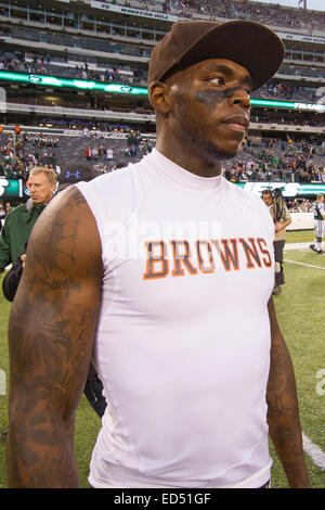 Fichier. Dec 27, 2014. Le Browns a annoncé aujourd'hui que JOSH GORDON ne sera pas jouer dans la finale de la saison contre les Ravens de Baltimore comme punition pour une violation des règles de l'équipe. Gordon, qui a dirigé la NFL dans la réception des chantiers en 2013, la réception d'une interdiction d'un an à partir de la NFL en août comme punition pour violations répétées de la NFL en toxicomanie politique. Photo - le 22 décembre 2013 - East Rutherford, New Jersey, États-Unis - Cleveland Browns le receveur Josh Gordon (12) à la suite de la NFL match entre les Cleveland Browns et les Jets de New York au Stade MetLife. (Crédit Image : © Chris Sza Banque D'Images