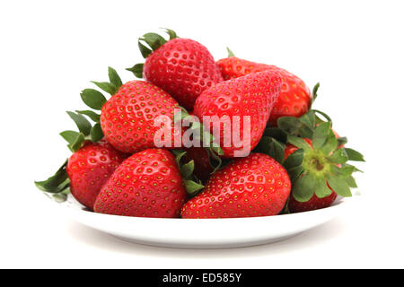 Assiette de mûres, fraises fraîches Banque D'Images