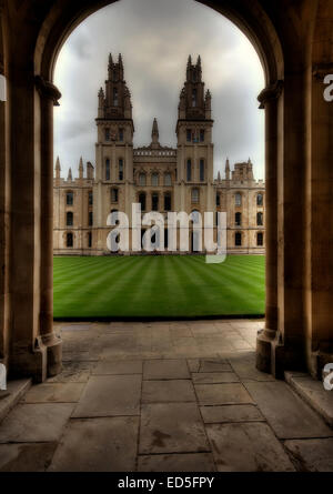 Une autre vue du Christ Church College à Oxford. Toile d'Oxford. Toiles d'Oxford. Impressions d'Oxford. Paysages d'Oxford. Banque D'Images