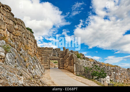 La route de Lion Gate (1,240 avant J.-C.) Mycènes, Grèce Banque D'Images