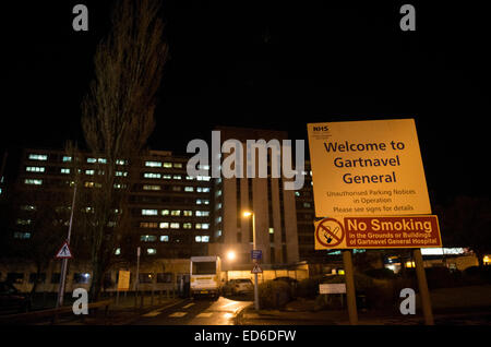 Glasgow, Royaume-Uni. Dec 29, 2014. Un travailleur de la santé qui vient de revenir de l'Afrique de l'Ouest a été diagnostiqué avec le virus Ebola et est traité dans l'hôpital Gartnavel à Glasgow. La femme, qui est arrivé à partir de la Sierra Leone, le dimanche soir, est dans l'isolement à l'hôpital Gartnavel de Glasgow. Crédit : Sam Kovak/Alamy Live News Banque D'Images