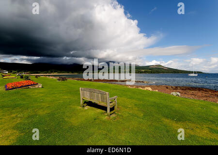 Les vues de Goat Fell sur l'île d'Arran, en Écosse à partir de Brodick Banque D'Images