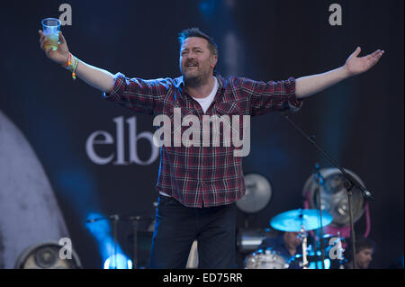 Glastonbury Festival 2014 - Performances - Jour 2 - coude avec coude,Guy Garvey : où : London, Royaume-Uni Quand : 27 Juin 2014 Banque D'Images