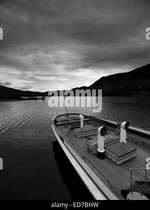 Vue d'un bateau à vapeur Ullswater rubrique off est lié à Pooley Bridge dans le Parc National du Lake District, Cumbria. Banque D'Images