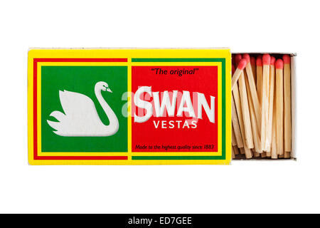Une boîte de Swan Vesta matches sur un fond blanc Banque D'Images
