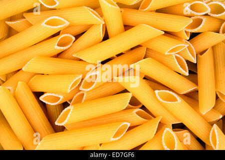 Penne Rigate pâtes macaroni italien nourriture crue historique Banque D'Images