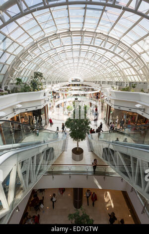 Boutiques de luxe de Istinye Park shopping mall près du quartier financier et d'affaires de Levent d'Istanbul, Turquie Banque D'Images