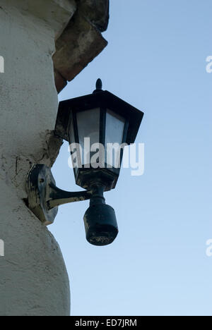 Montage mural lampe de rue. Vintage street light lampe. Banque D'Images