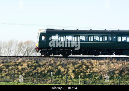 Unités multiples diesel train sur le Gloucestershire et Warwickshire Railway, Gloucestershire, Royaume-Uni Banque D'Images