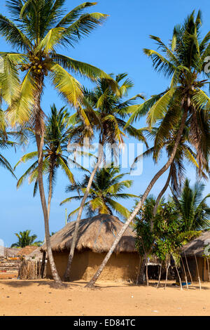 Ada Foah village de pêcheurs, d'Accra, Ghana, Afrique Banque D'Images