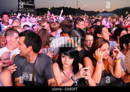 BENICASSIM, ESPAGNE - 19 juillet : foule (fans) à FIB (Festival Internacional de Benicassim Festival 2013). Banque D'Images