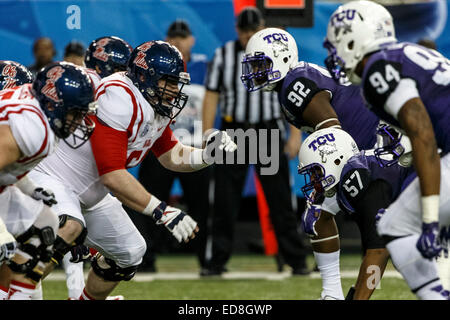 31 décembre 2104 : Ole Miss rebelles offensive ligne Ben toujours (64) au cours de la Chick-fil-A Peach Bowl entre le TCU Horned Frogs et les rebelles Ole Miss au Georgia Dome à Atlanta, GA. Les grenouilles Cornu a défait les rebelles 42-3. Banque D'Images