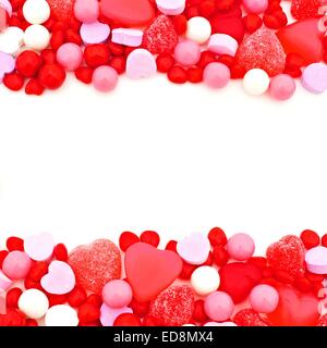 Valentines Day double tranche frontière de rouge, rose et blanc bonbons Banque D'Images