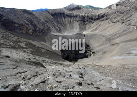Cratère du volcan Bromo. Java. L'Indonésie Banque D'Images